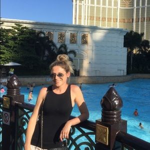 Meet your Posher, Stacy